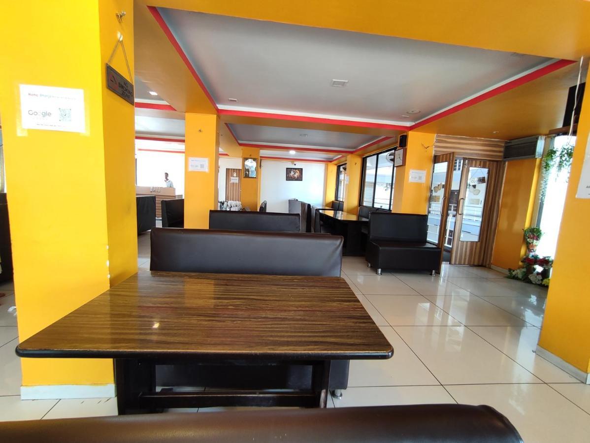 Hotel Vraj Rajpipla Esterno foto